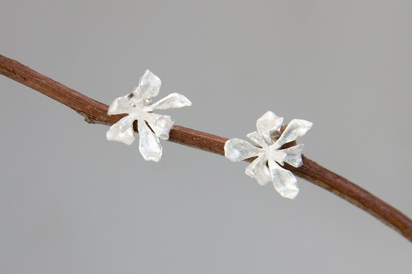 Irises Flower Charm Earring-Sterling Silver Blossom Flower Stud Earring-Small Flower-Dainty Floral Jewelry-Gift for her cindysilverstudio