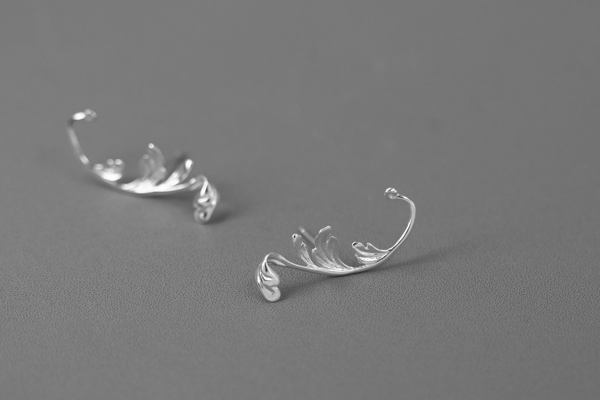 Acanthus Leaf Earring-Sterling Silver Leaf Stud Earring-Antique Leaf-Dainty Leaf Jewelry-Gift for Women cindysilverstudio