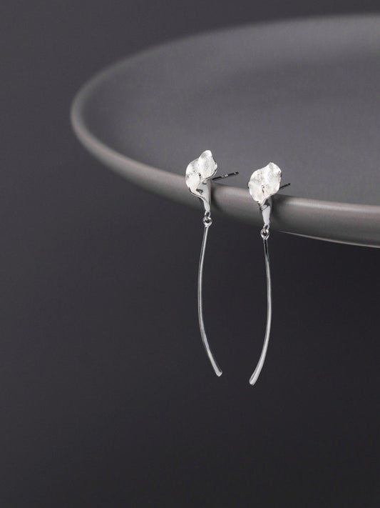 Calla Lily Earrings-Sterling Silver Calla Lily Flower Stud Earring-Dainty Flower-Silver Floral Jewelry-Gift for her cindysilverstudio