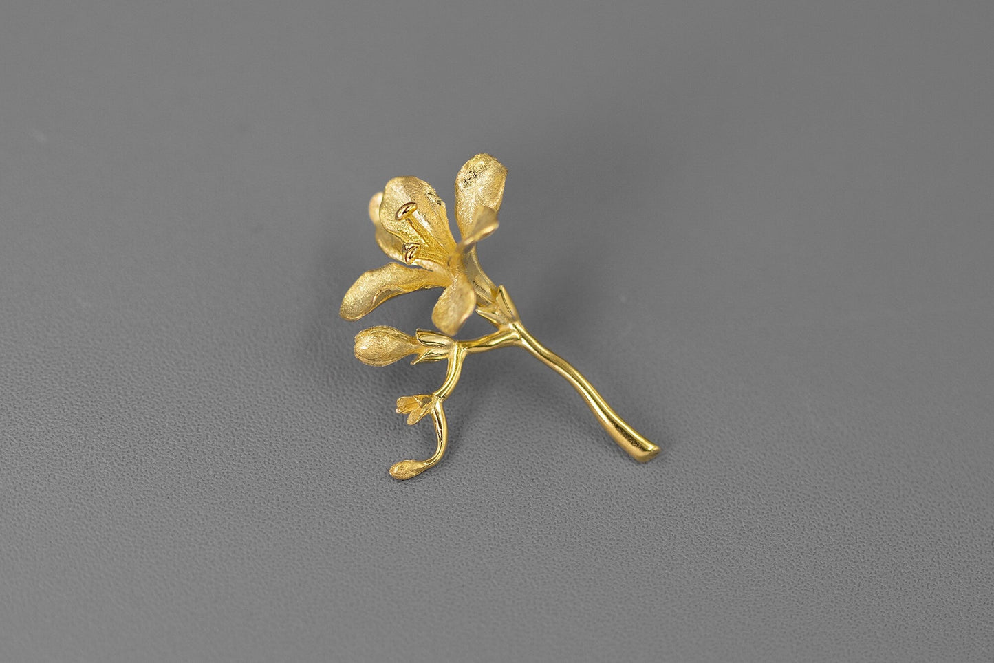 Freesia Flower Brooch-Sterling Silver Freesia Flower Pin-Spring Flower-Dainty Floral Jewelry-Mother's Day Gift cindysilverstudio