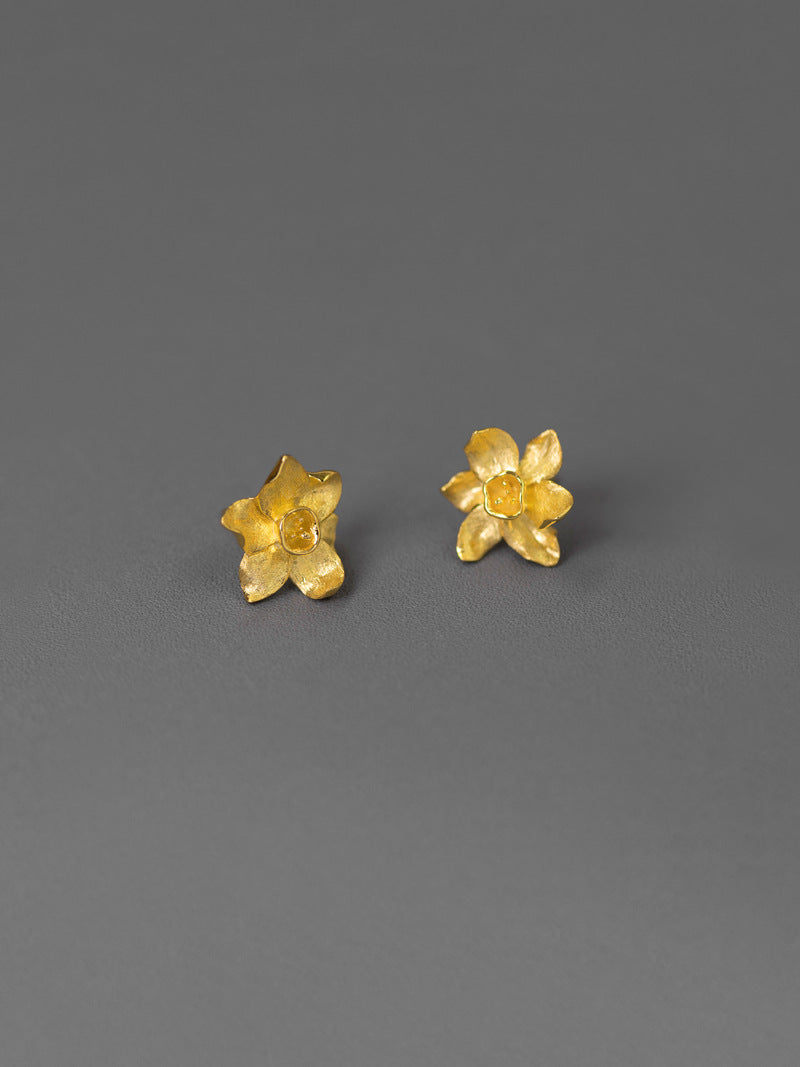 Narcissus Flower Charm Earring-Sterling Silver Narcissus Flower Stud Earring-Spring Flower-Dainty Floral Jewelry-Mother's Day Gift