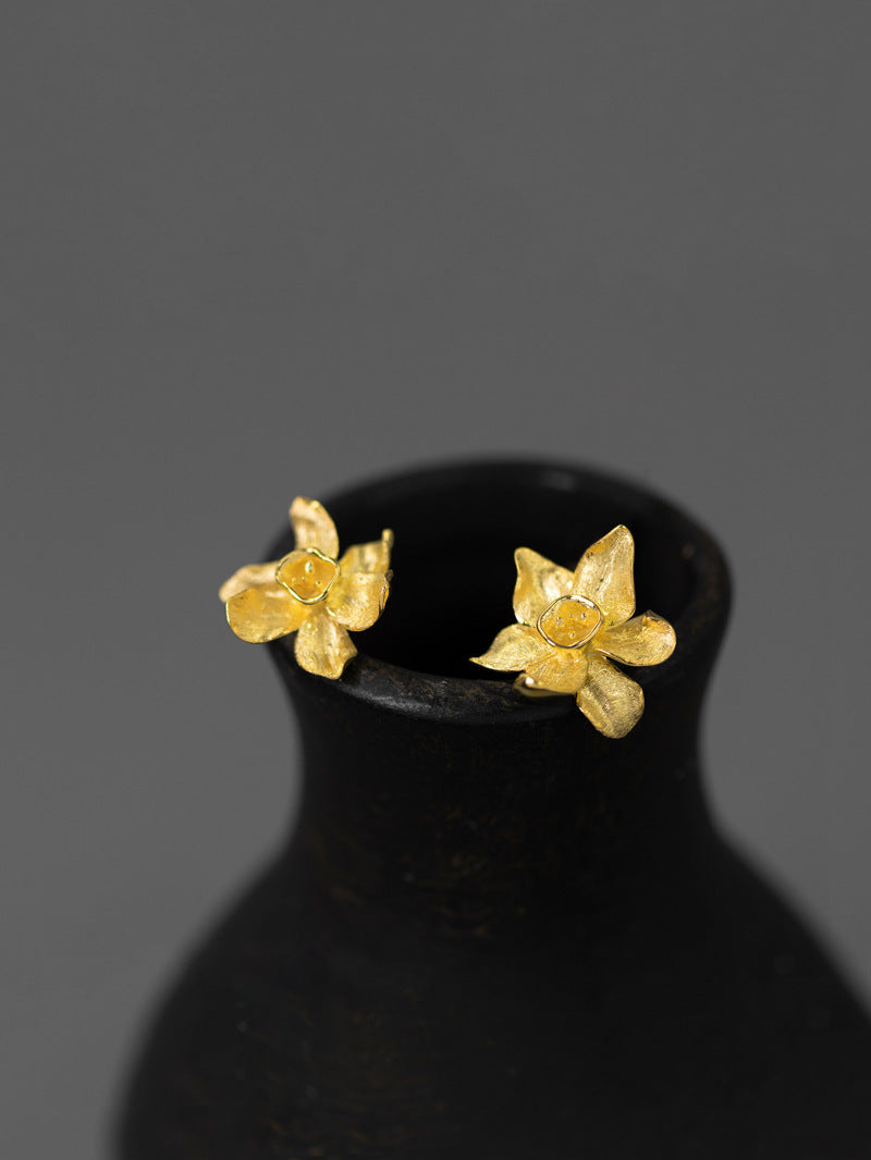 Narcissus Flower Charm Earring-Sterling Silver Narcissus Flower Stud Earring-Spring Flower-Dainty Floral Jewelry-Mother's Day Gift