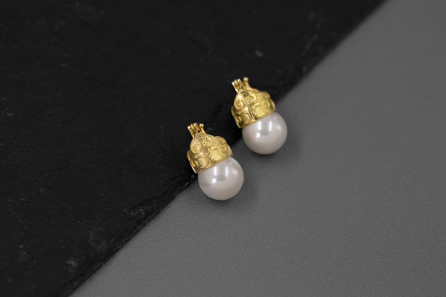 Shell Pearl Earring-Sterling Silver Cloud Pattern Charm Earring-12 mm Pearl-Fashion Pearl Jewelry-Gift for her