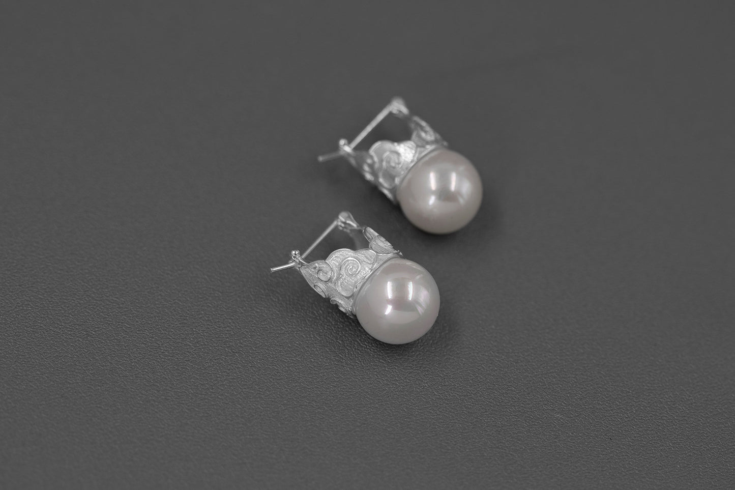 Shell Pearl Earring-Sterling Silver Cloud Pattern Charm Earring-12 mm Pearl-Fashion Pearl Jewelry-Gift for her