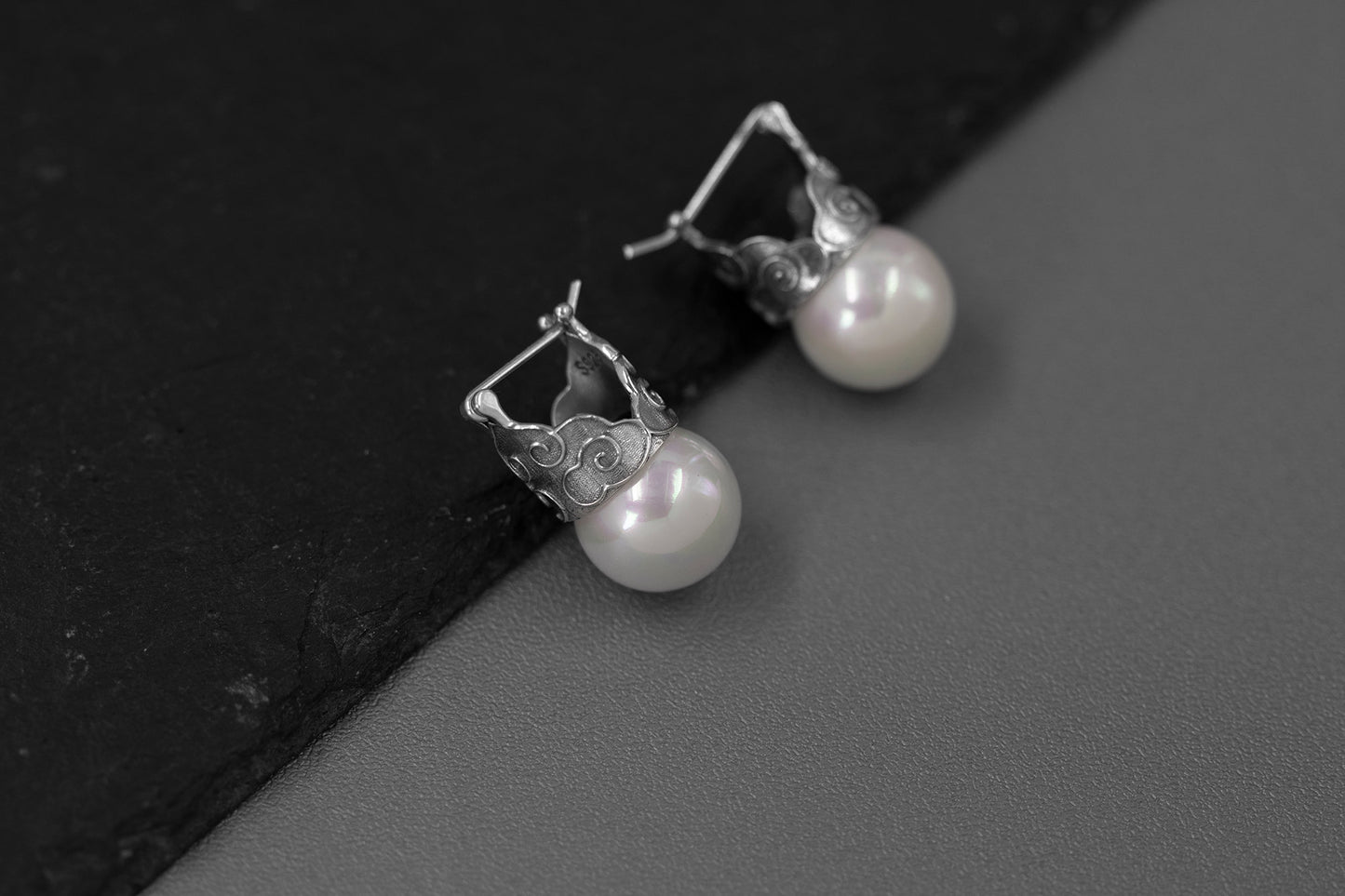 Shell Pearl Earring-Sterling Silver Cloud Pattern Charm Earring-12 mm Pearl-Fashion Pearl Jewelry-Gift for her